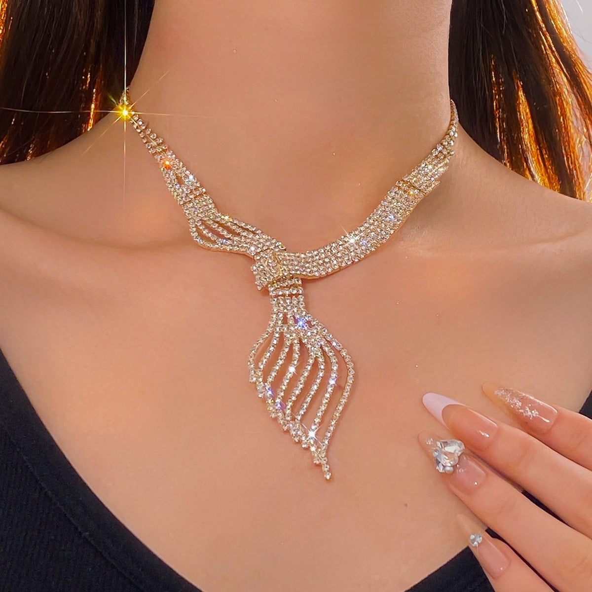 Diamond Treatment Clavicle Chain Jewelry Set