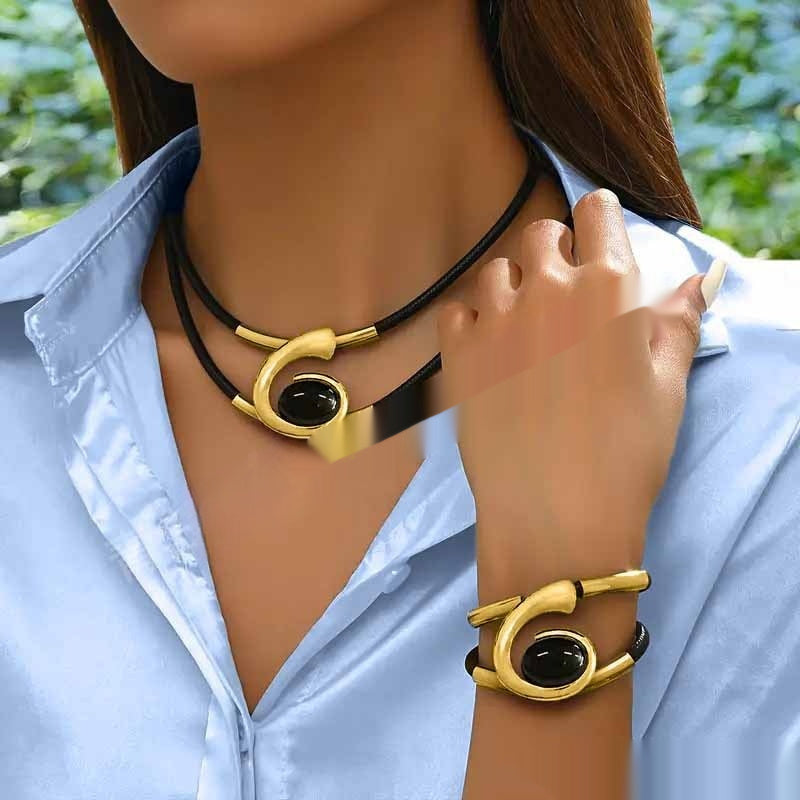 Iron Jewelry Set