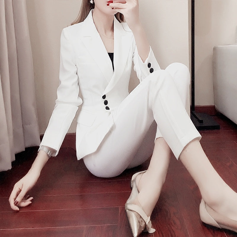 Women's White Slim Pant Suit