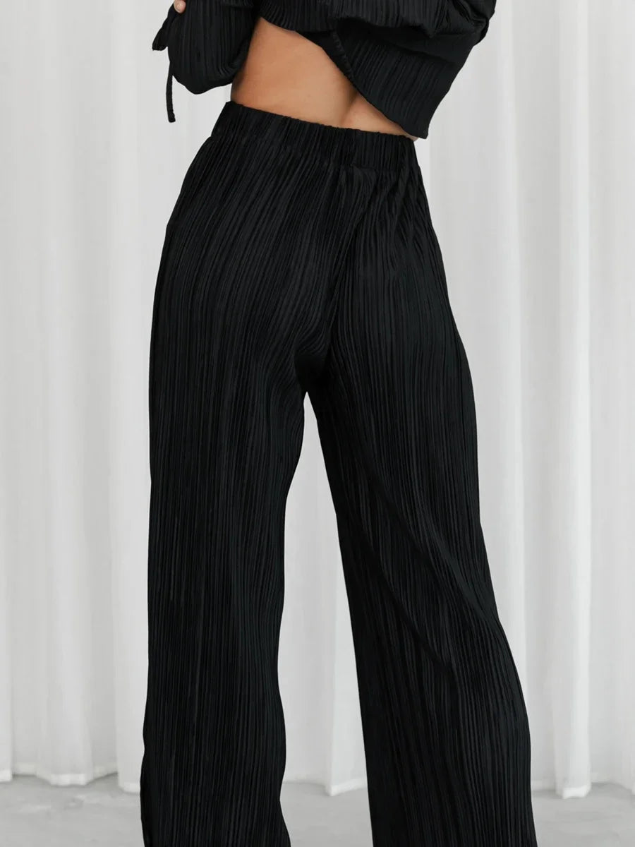 Women's Two-Piece Outfit - V-Neck Top & Wide Leg Pants