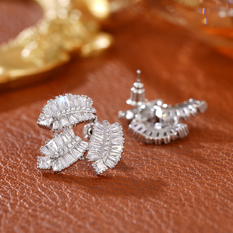 Zircon Leaf Geometric Niche Earrings