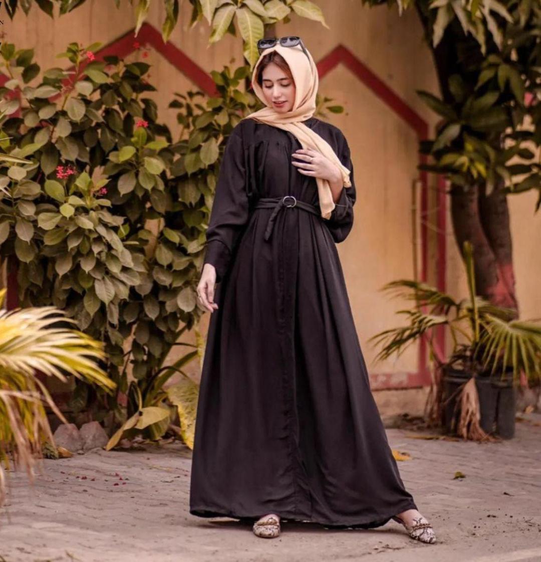 Classic Black Georgette Full Abaya with Stroller
