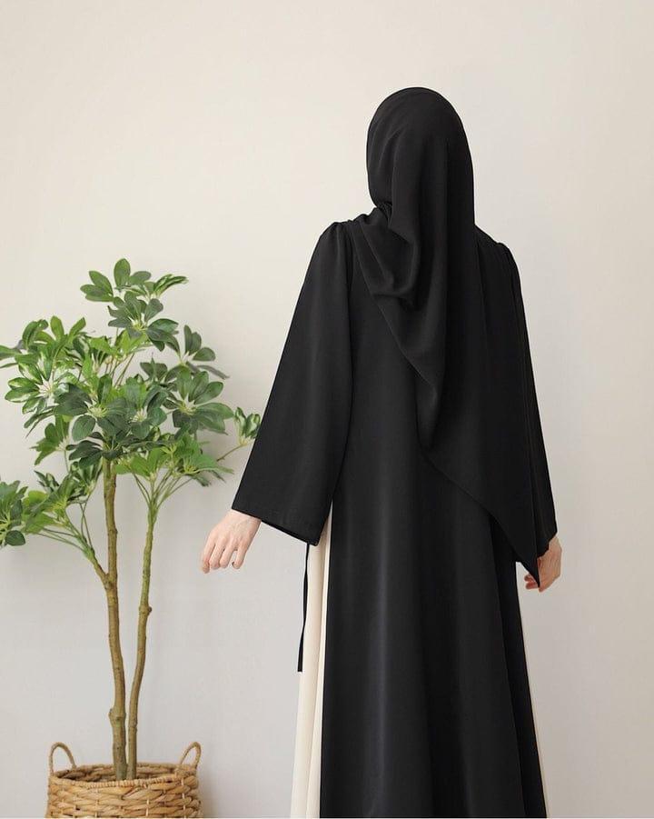 Black Georgette Classic Abaya with Stoller - Women's