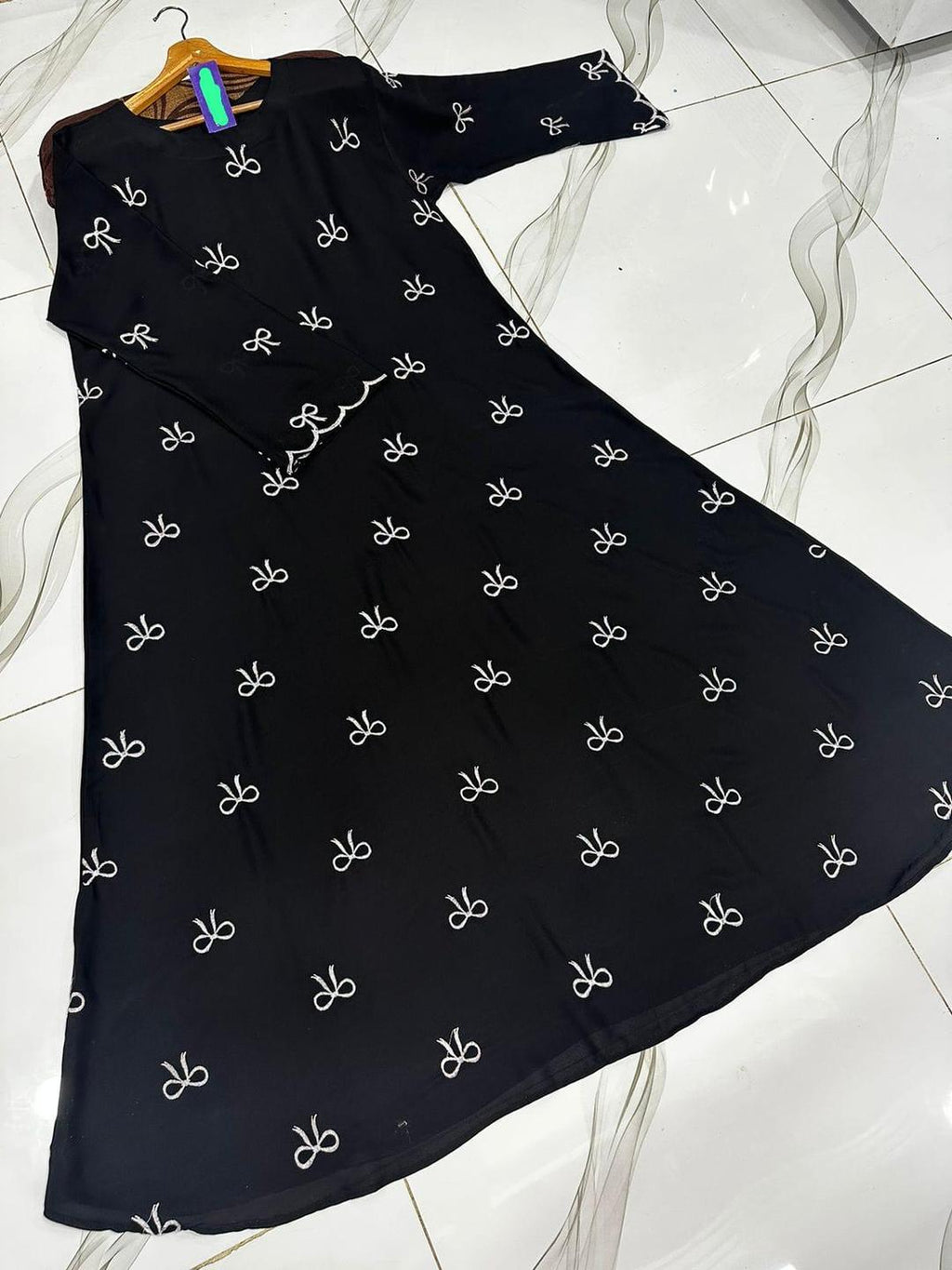 Chiffon Embroidered Classic Abaya - Round Neck The Max Mall