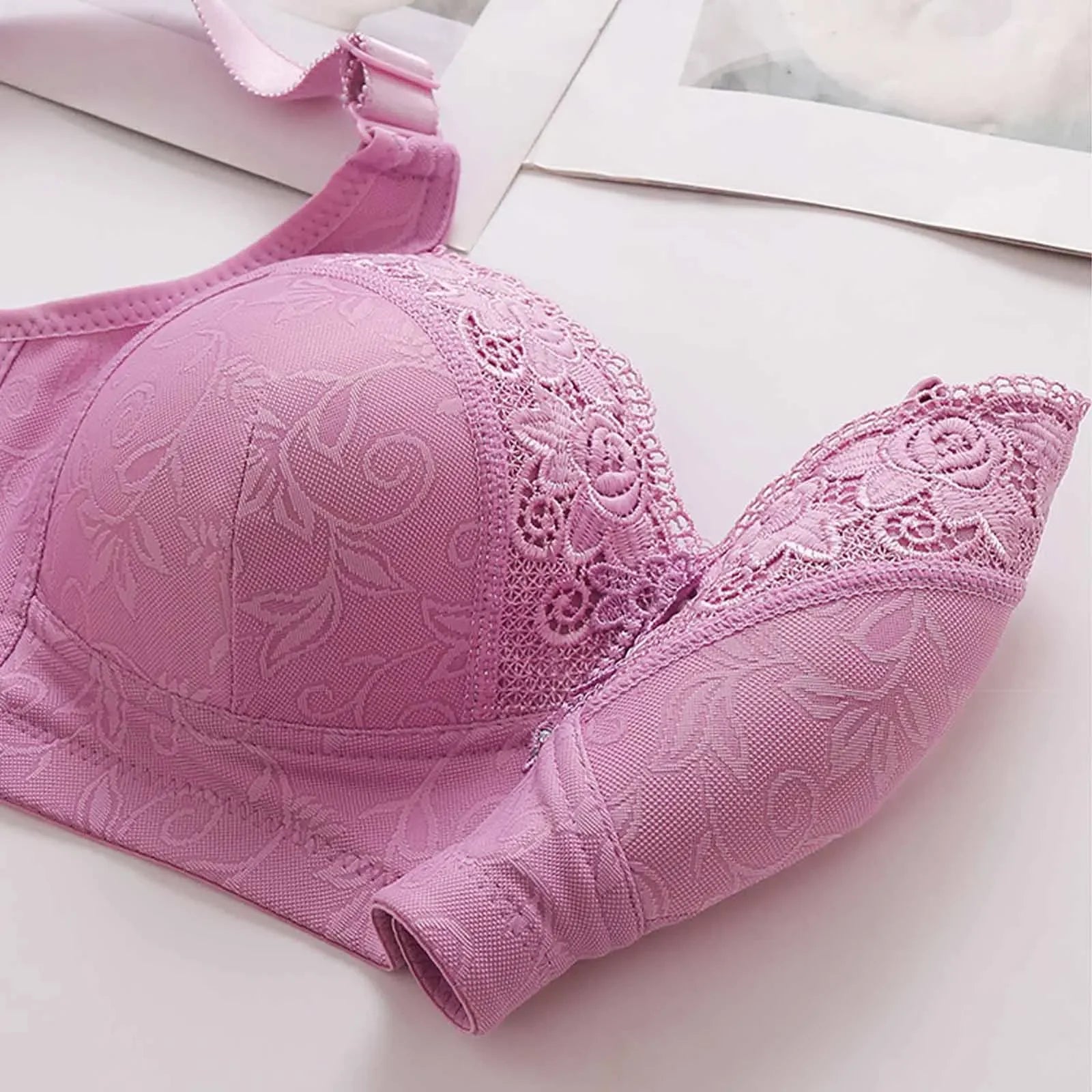 Sexy Lace Seamless Large Size Women's Sports Bra