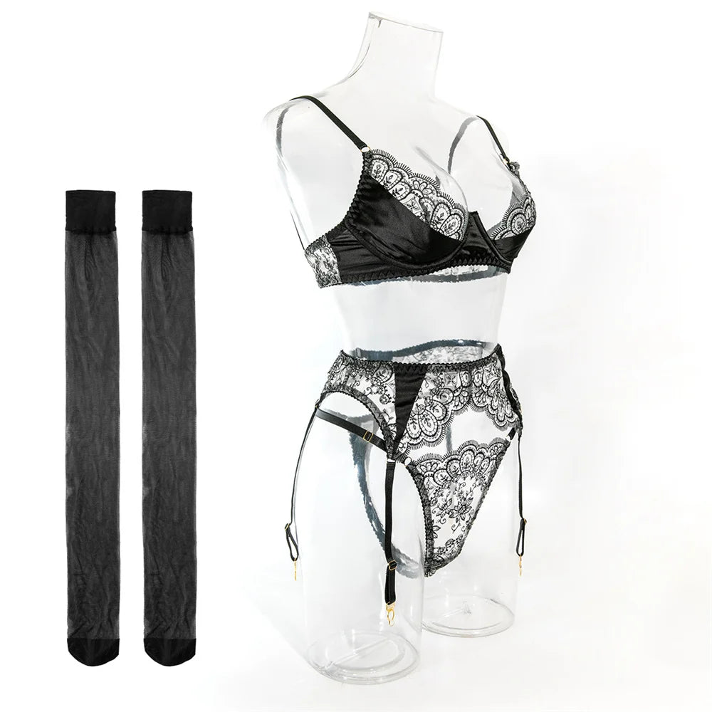 Krasapt Floral Embroidery Bustier Set