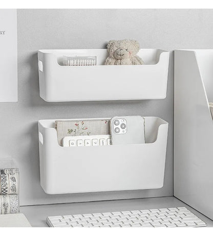 Kitchen cabinets are classified and organized into storage boxes for dishes