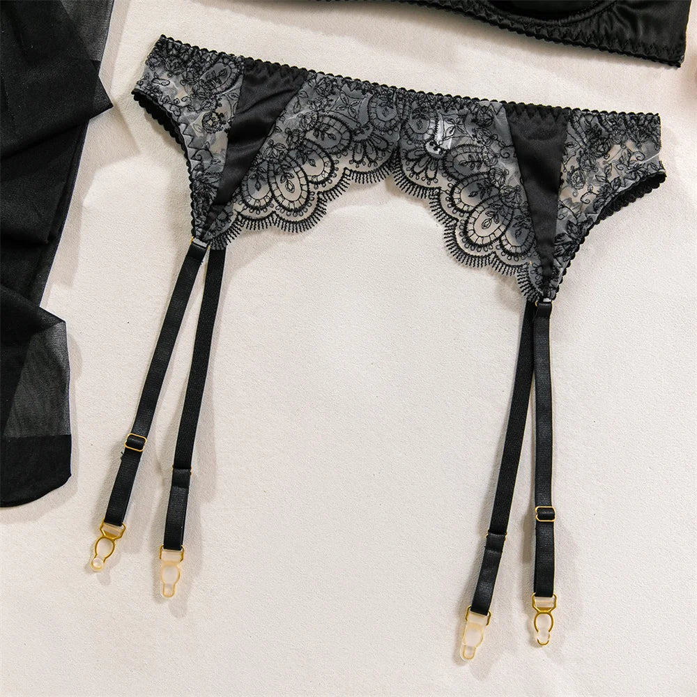 Krasapt Floral Embroidery Bustier Set
