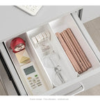 Kitchen cabinets are classified and organized into storage boxes for dishes The Max Mall